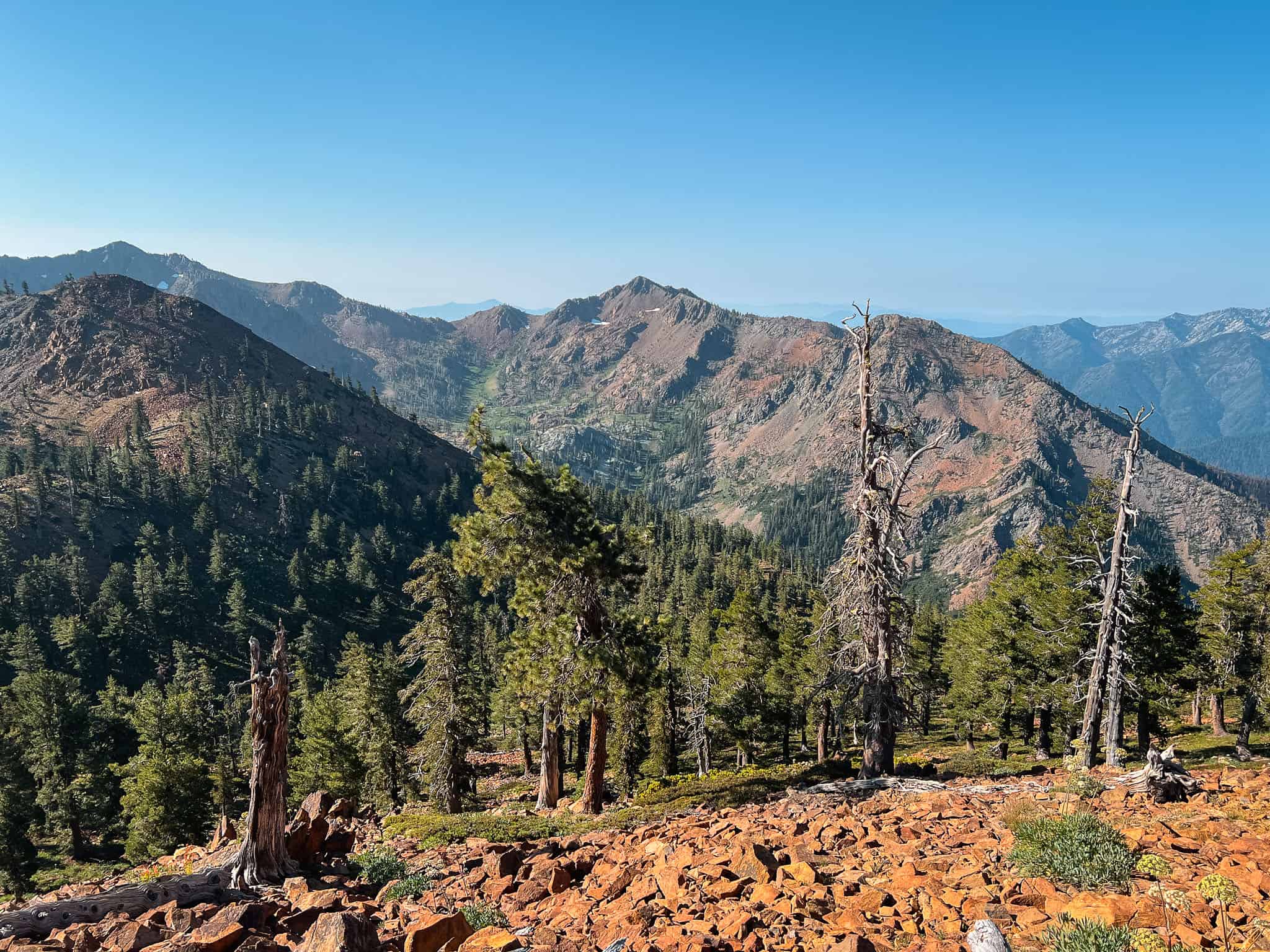 Backpack the 4 Lakes Loop via Swift Creek: Trinity Alps Wilderness